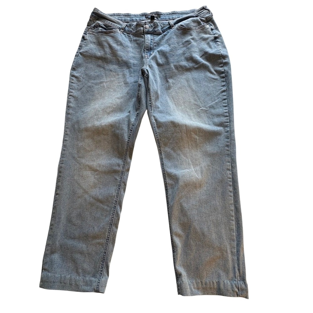 Judy Blue 20W Coastal Summer Boyfriend Jeans Mid Rise Light Denim Clean Casual